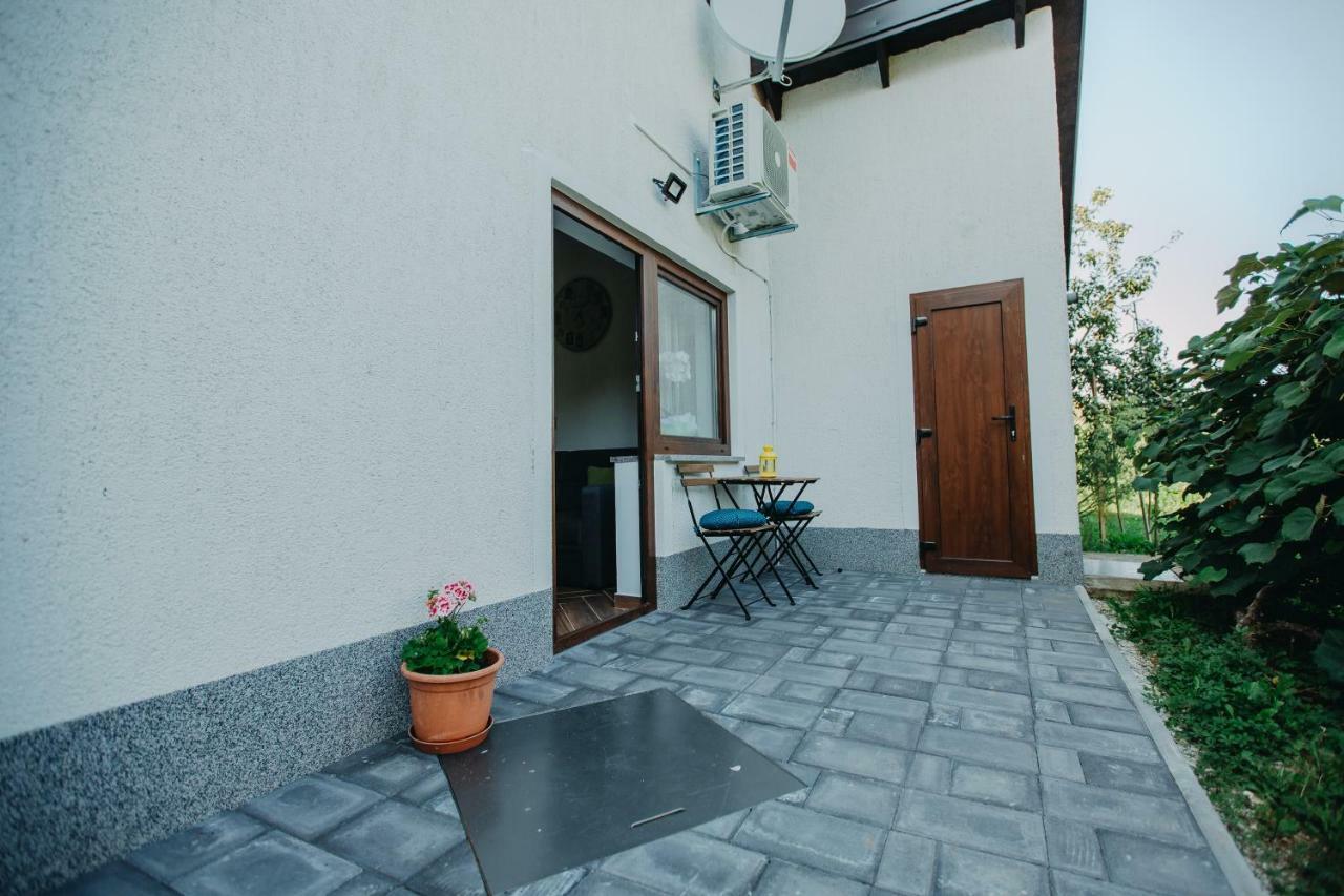 Apartman Vejama Josipdol Exterior photo